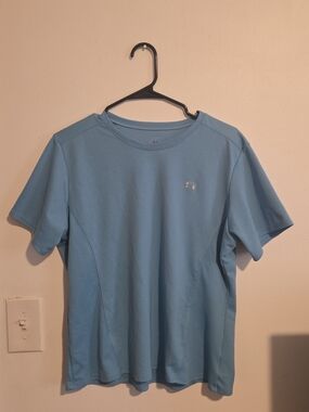 Under Armour Women's Sky Blue Short-Sleeve Athletic Tee